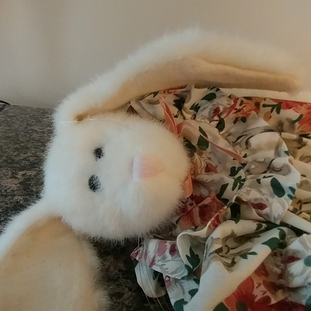 Boyds Investment Collection Rabbit - Picture 7 of 7